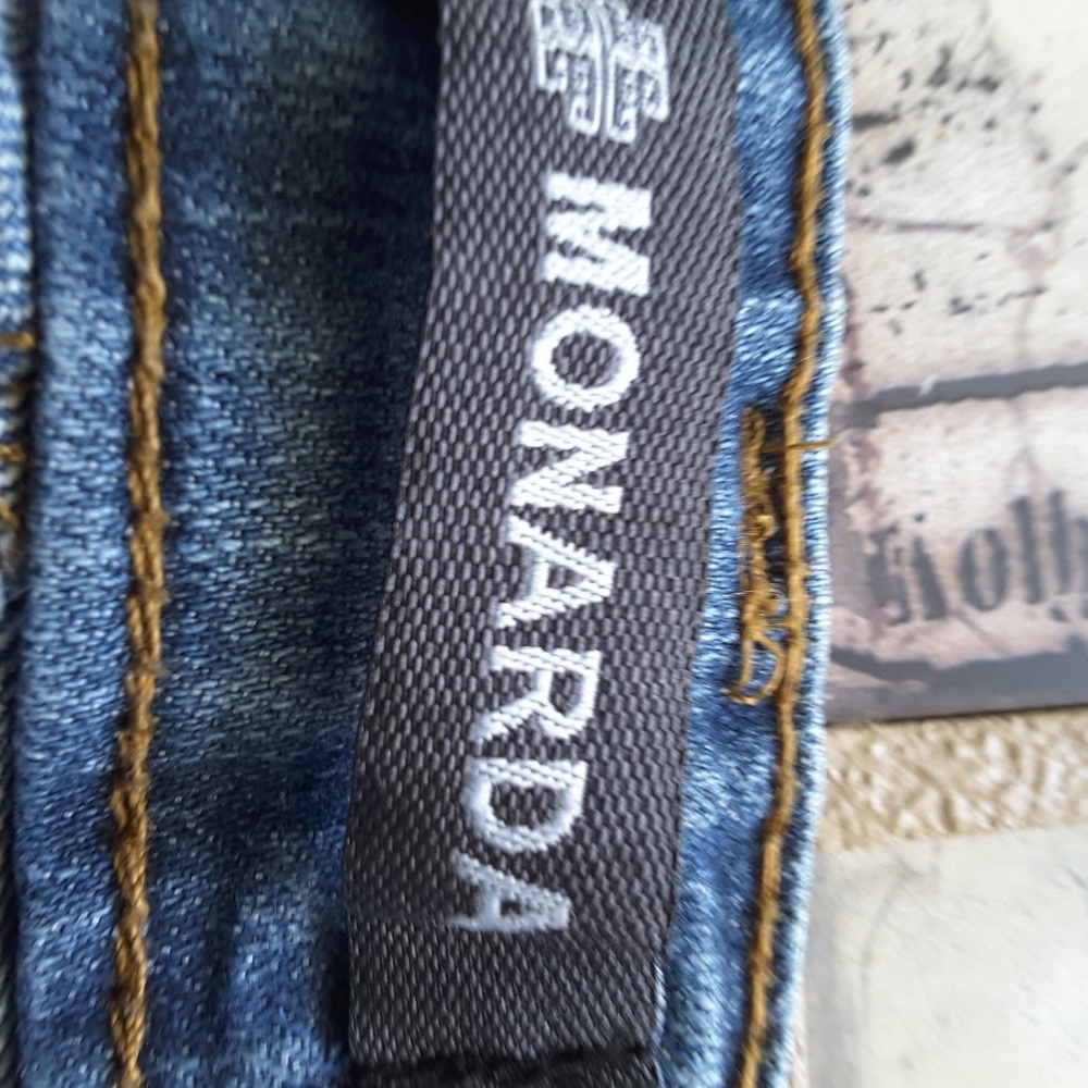 Jeans - Picture 3 of 4